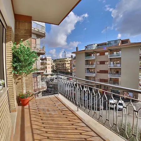Apartman Casa Maroi Metro A Cornelia 2 Da Letto